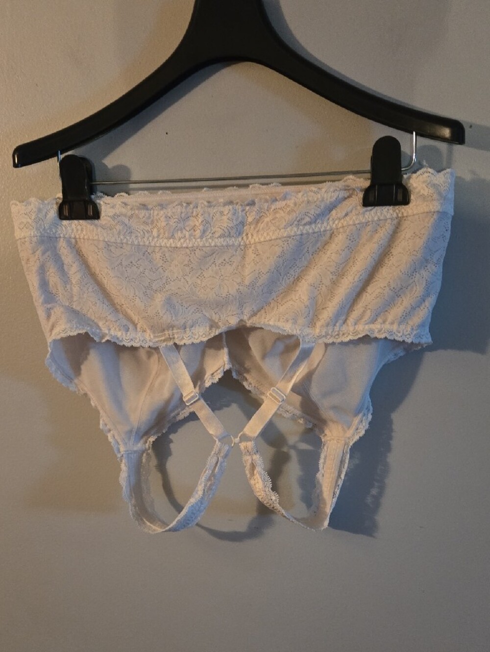 Lace Racerback Bralette in White - Picture 3 of 3